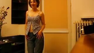 Brunette ຫນຸ່ມພຽງແຕ່ມາຢ້ຽມຢາມຫມູ່ຂອງນາງ,ຍ້ອນວ່ານາງທັນທີຕ້ອງການ fuck.  ພວກເຂົາເຈົ້າບໍ່ໄດ້ເຖິງແມ່ນວ່າສາມາດບັນລຸຫ້ອງນອນແລະໄດ້ເລີ່ມຕົ້ນ fucking ສິດໃນ hallway ໄດ້.  ຄວາມງາມໄດ້ເອົາໃຈໃສ່ cock ໃຫຍ່ຂອງຕົນດ້ວຍ caresses ປາກ,ແລະຫຼັງຈາກນັ້ນໂກງນາງແລະ pushed ນາງເຂົ້າໄປໃນ hood ກັບມະເຮັງ. Cumming,ເດັກຍິງໄດ້ຮັບກັບ Tits.